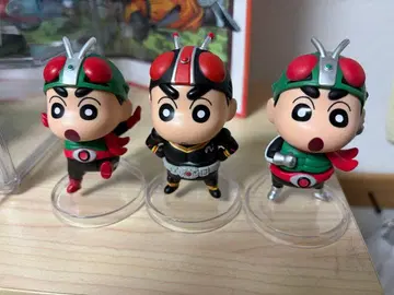 짱구는 못말려 가면라이더 피규어