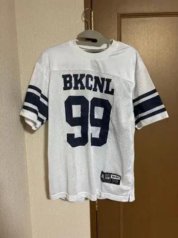 백 채널 풋볼 티셔츠