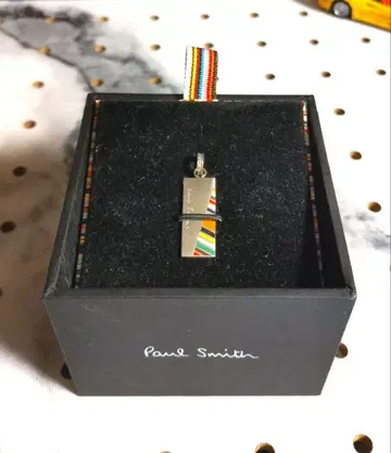 Paul Smith 펜던트 탑