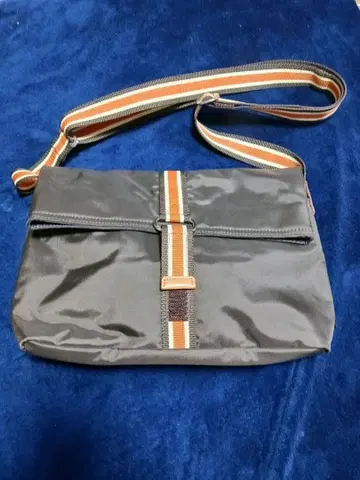 아네스베 보야주 숄더백