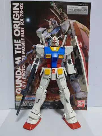 MG 1/100 건담(GUNDAM THE ORIGIN 버전)