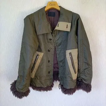 풀드 비익 버튼 퍼 부착 모스그린 자켓