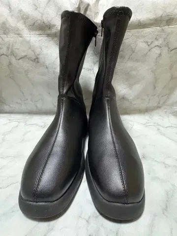 [ 미사용 새상품 ] UNIQLO C: 숏 부츠