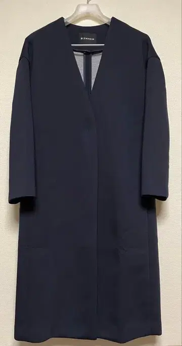 BLENHEIM 브렌헤임 종이상자 니트 노카라 코트 네이비 XS