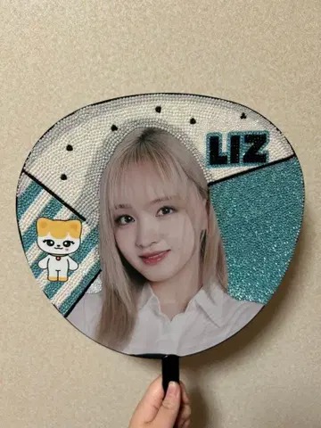 IVE LIZ 데코 부채 1st 월드 투어