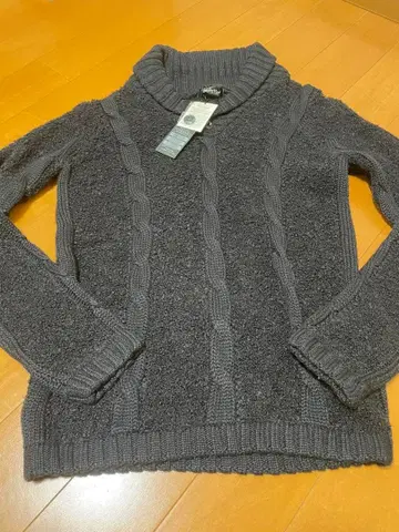 미사용 새상품 토네이도 마트 니트 스웨터 울 tkn1506 블랙 F