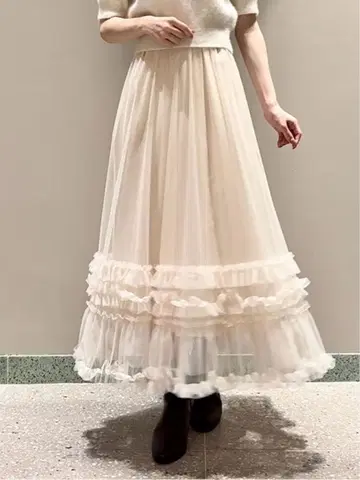 snidel 볼륨 프릴 샤샤 스커트 ivr