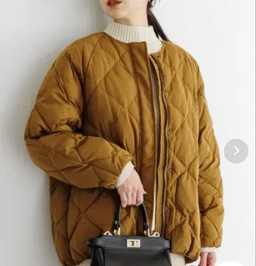 ACUTA 코쿤 퀼팅 다운 어반 리서치