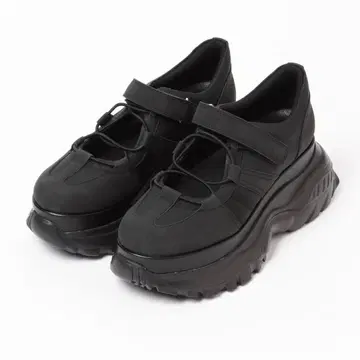 블랙 플랫폼 스니커즈 M 사이즈 ( ~23.5 )