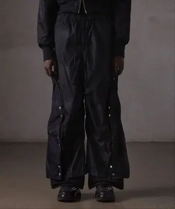 GRANCY 버튼 레이어드 나일론 팬츠 블랙 S 그랑시