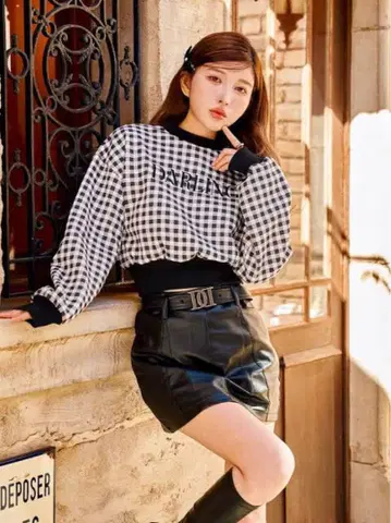 새상품급 Darich(다리치) 깅엄 체크 숏 풀오버 블랙