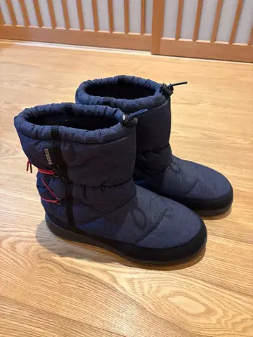 blueblue x 컬럼비아 다운 부츠 네이비