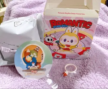 POP MART Romantic Ring Box IV Zsiga