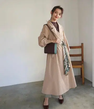 베이지 트렌치코트 후카쿄코트