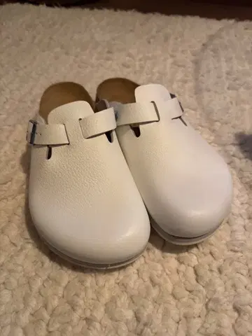 [ 새상품 ] BIRKENSTOCK 화이트 샌들 43