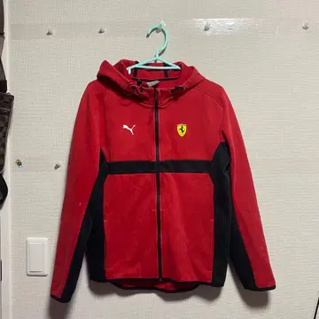 PUMA 페라리 로고 포함 후드티 XS 사이즈