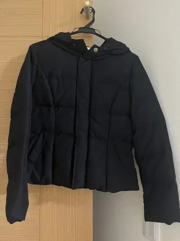 JAYRO 후드 부착 숏 다운 자켓