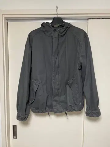 ZARA 워시드 후드 부착 자켓 M 사이즈 180/96A