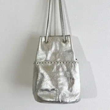 노리즈 가죽 백 스터드