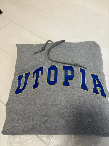 UTOPIA 후드티/etavirp