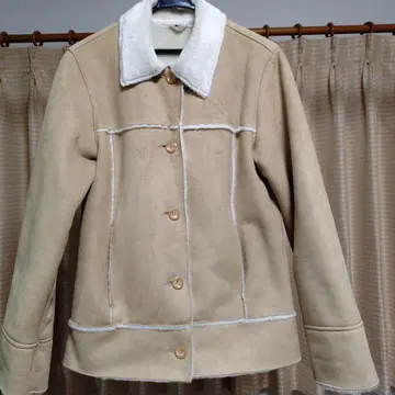 베이지 페이크 가죽 자켓