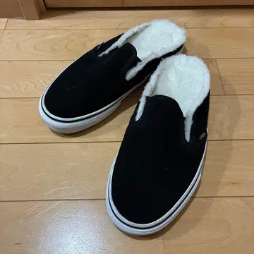 새상품급 [VANS] 클래식 슬립온 뮬 블랙 보아