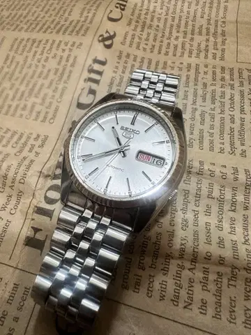 SEIKO5 7s26-3110 데이데이트 쥬빌리 피라미드