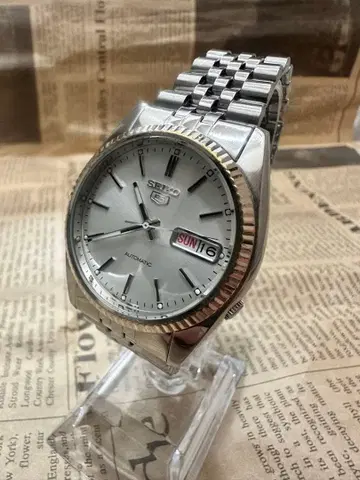 SEIKO5 7s26-3110 데이데이트 쥬빌리 피라미드