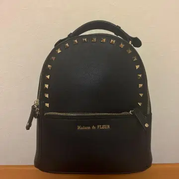 [ 즉시 구매 OK ] 메종 드 플뢰르 백팩 스터드 블랙