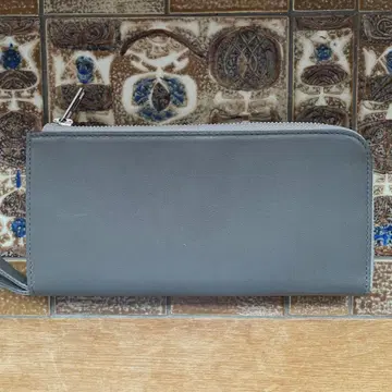 MARGARET HOWELL 마가렛호웰 그레이 가죽 장지갑