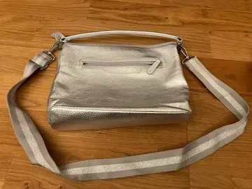 살롱 드 알파드 메탈릭 가죽 숄더백