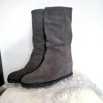 [새상품급] 미들 어그 부츠 그레이 스웨이드 이탈리아 브랜드