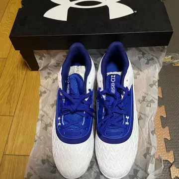 Under Armour XCD 588 화이트/블루 스니커즈