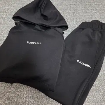 EGOZARU 블랙 후드티 팬츠 세트