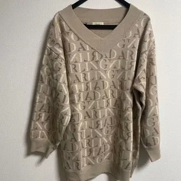 Darich 베이지 V넥 니트