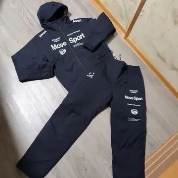 무브스포츠 데상트 윈드 브레이커 MOVESPORT DESCENTE