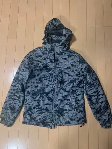 카모 패턴 마운틴 후드티 발수 방한