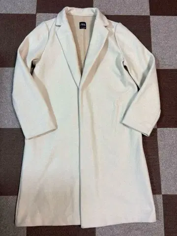 ZARA 자라 무릎 기장 롱 코트 아이보리 화이트 L 완판템