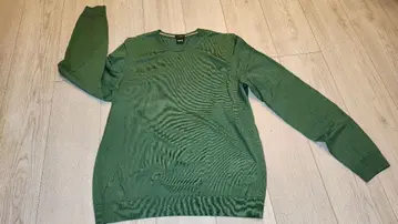 새상품급 고급 HUGO BOSS 울 니트 휴고보스 M 그린