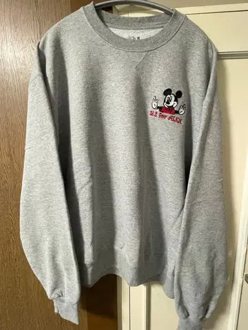 디즈니 미키마우스 트레이닝복 그레이