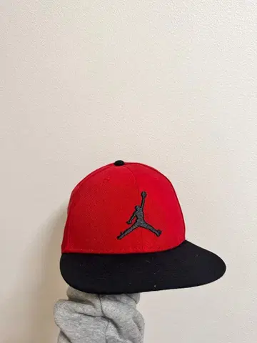 레드 블랙 점프맨 캡