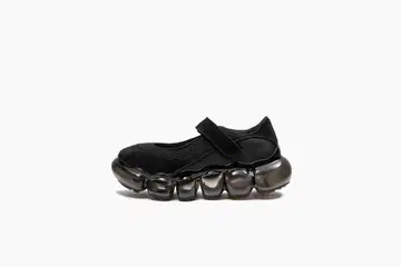 grounds 블랙 멜리 제인 스니커즈