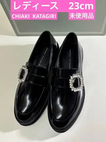 CHIAKI KATAGIRI 치아키 카타기리 여성용 로퍼 비쥬