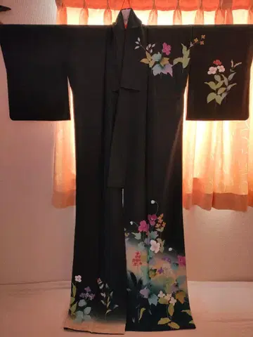 블랙 꽃무늬 호몬기