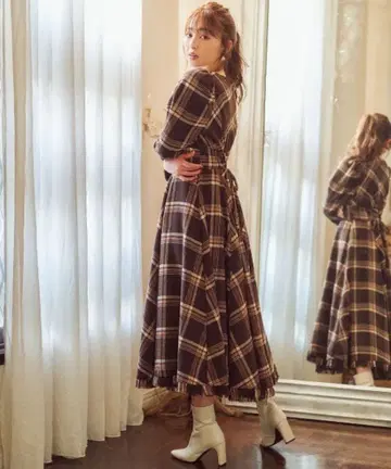 WILLSELECTION [ 별래 콜라보 ] 체크 서큘러 원피스