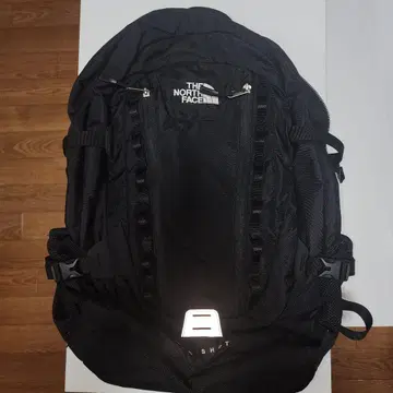 THE NORTH FACE 블랙 백팩