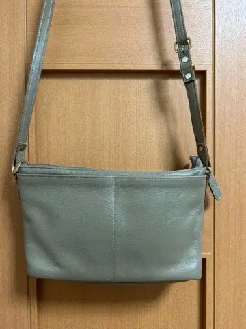 OURHOME 스퀘어 숄더백