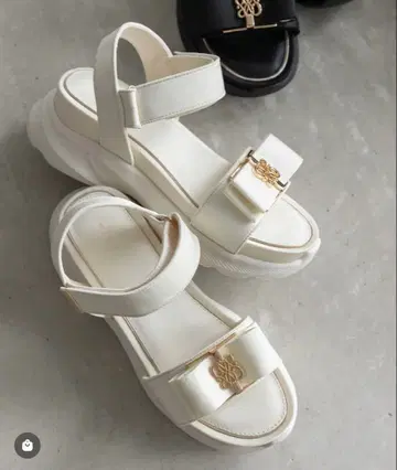 Randa 통굽 스포츠 샌들 화이트