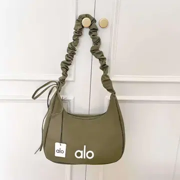 alo 그린 숄더백