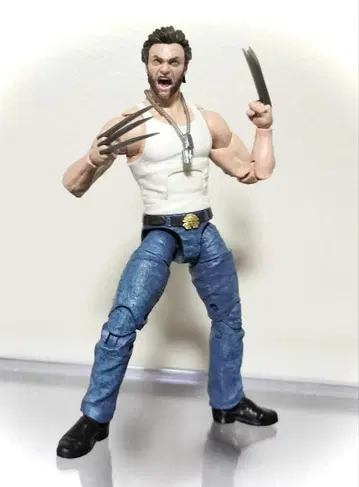 마블 레전드 울버린 로건 피규어 X-멘